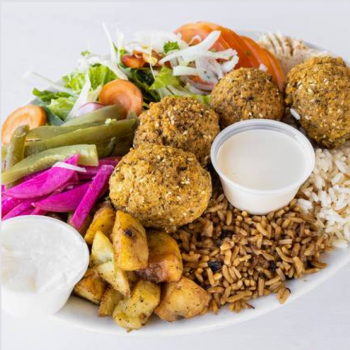 Notre restaurant familial propose de nombreux plats libanais.